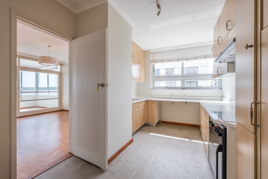 To Let 3 Bedroom Property for Rent in Sea Point Western Cape